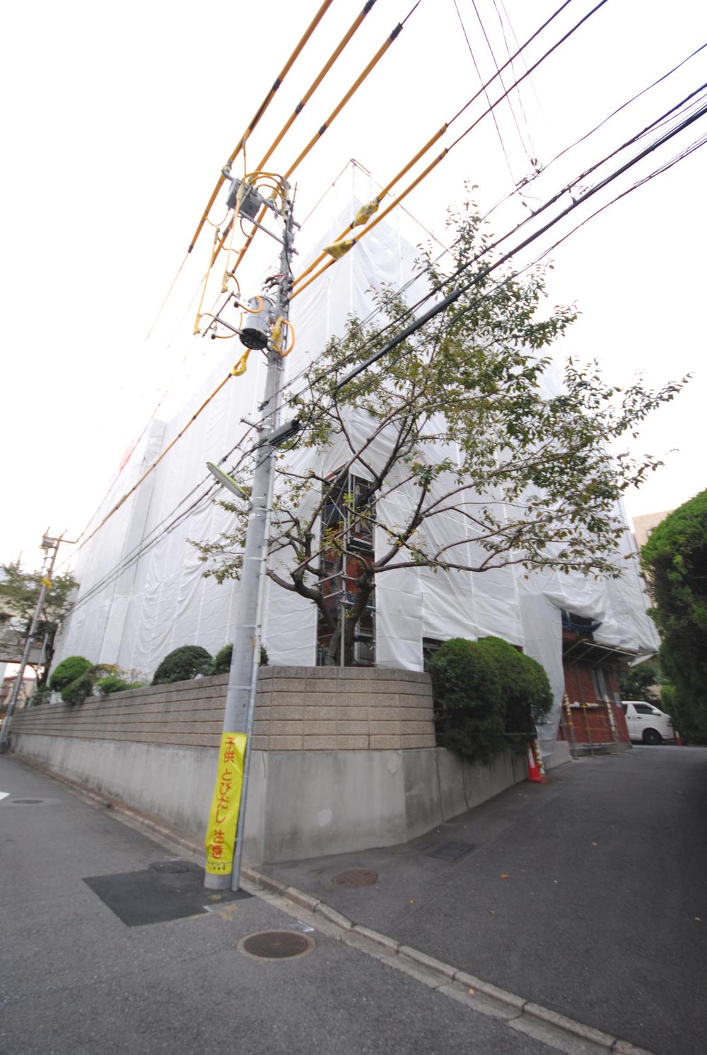 Local appearance photo. Local (10 May 2013) Shooting