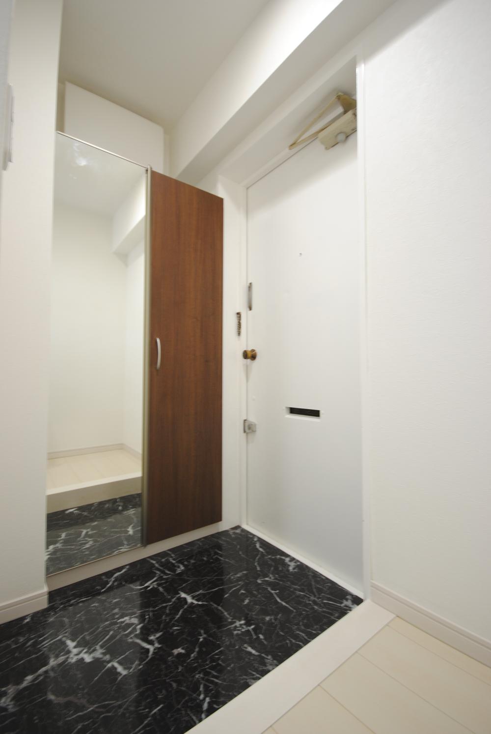 Entrance. Local (10 May 2013) Shooting