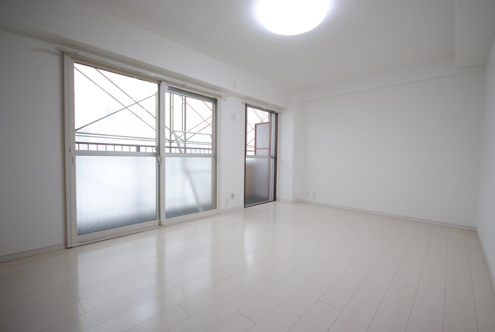 Non-living room. Bright bedroom window is large