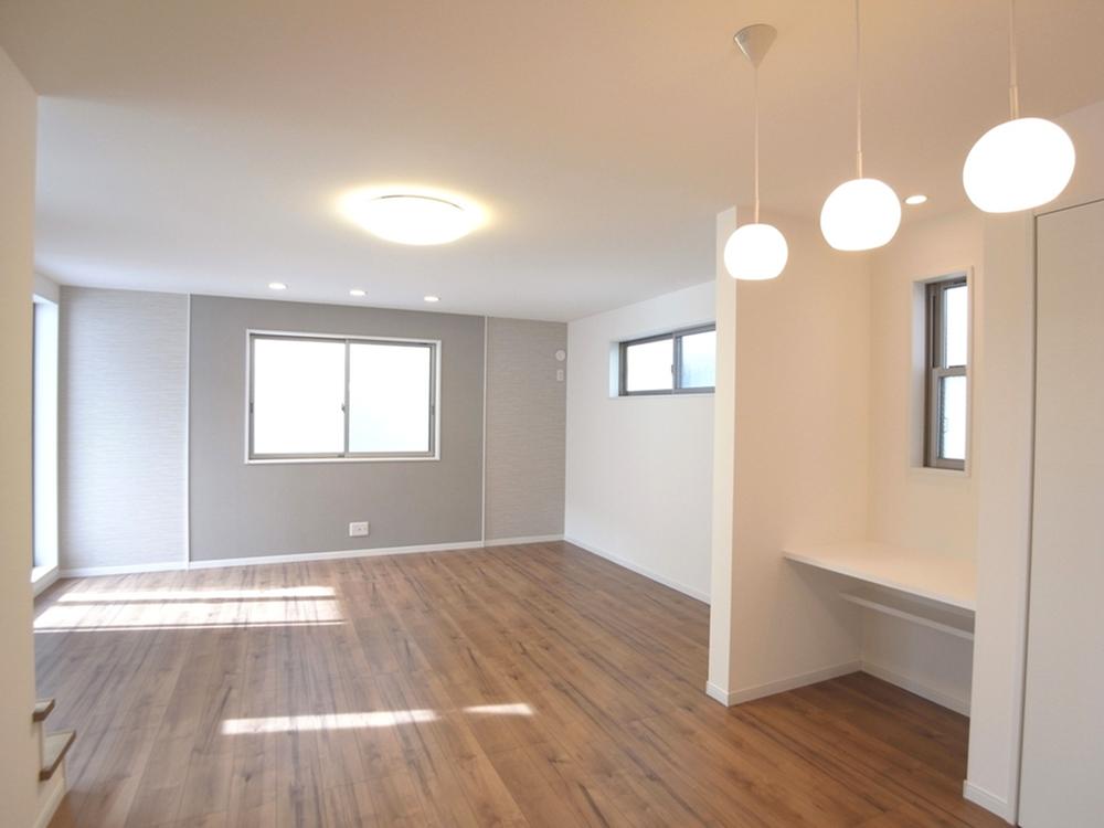 Living. Local (10 May 2013) Shooting