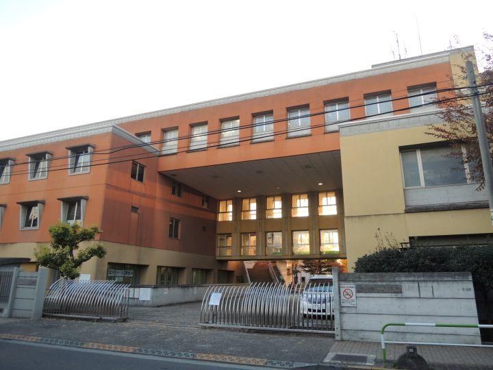 Primary school. Naka until elementary school 383m