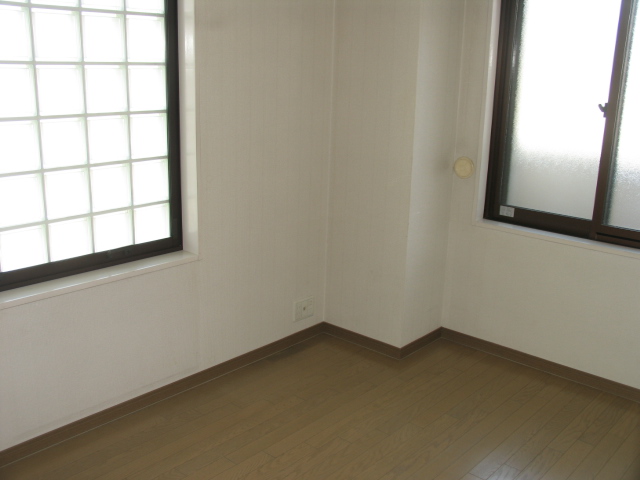 Receipt. ■ Bright Western-style