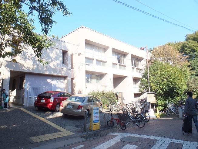 library. Local (10 May 2013) Shooting