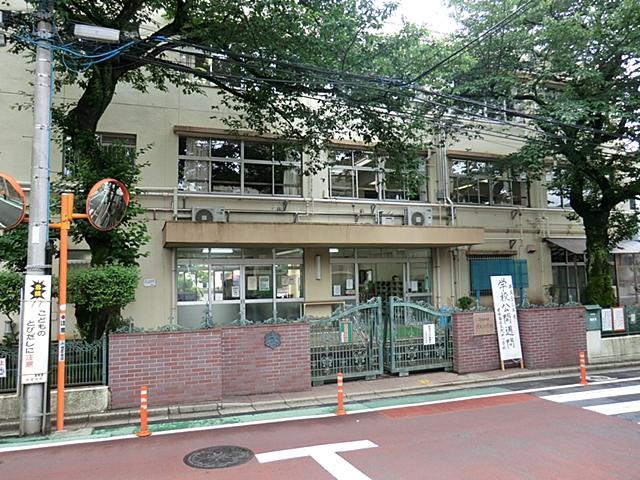 Primary school. Shirota to elementary school 240m
