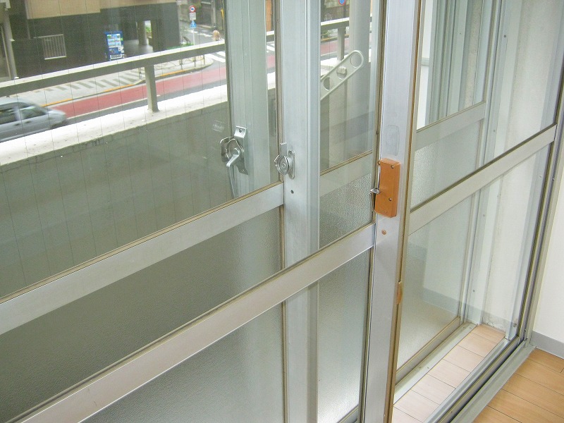 Other. Soundproofing is a triple sash