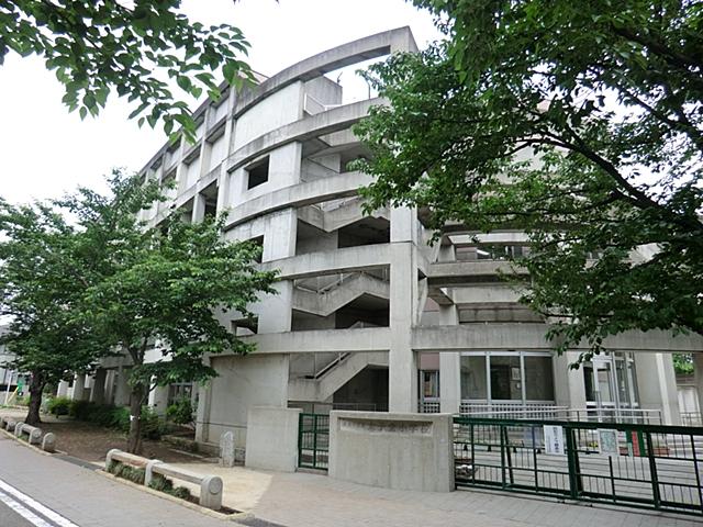 Primary school. 180m to Setagaya Ward Taishido Elementary School