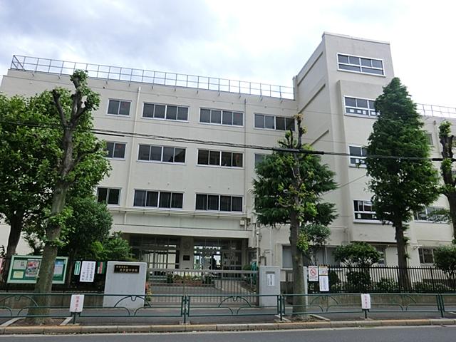 Junior high school. 640m to Setagaya Ward Taishido Junior High School