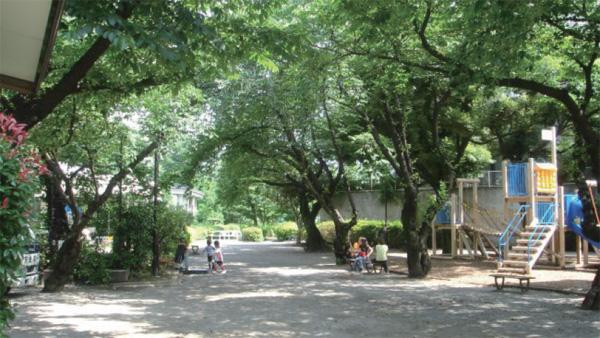 park. 60m to Osan River green road