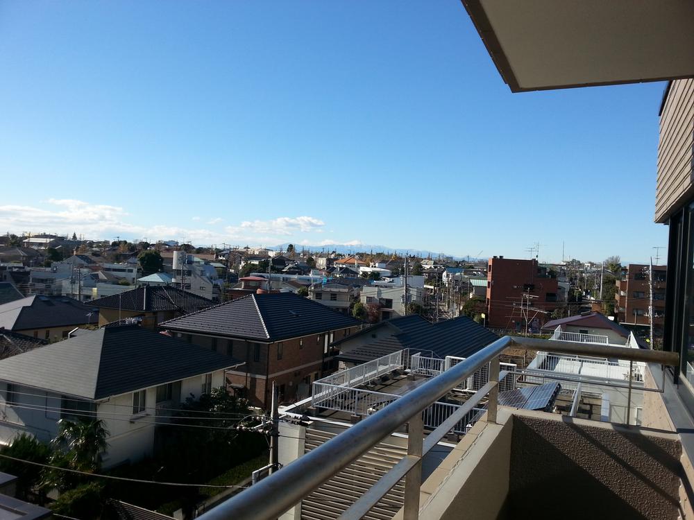 View photos from the dwelling unit. View from the site (December 2013) Shooting View of the west side