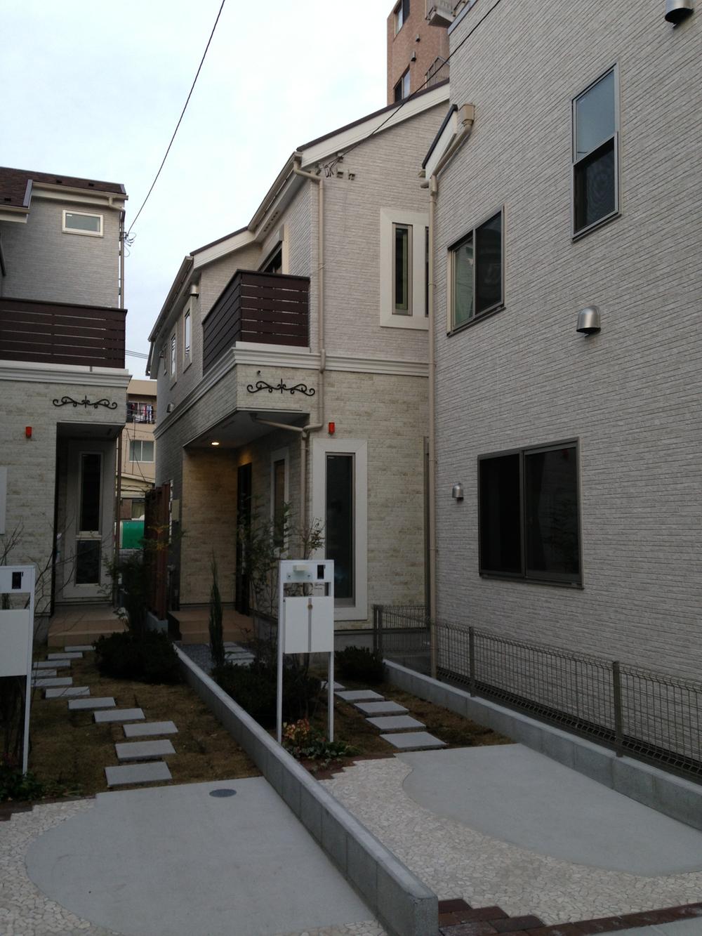 Local appearance photo