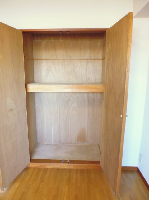 Receipt. Storage of spread