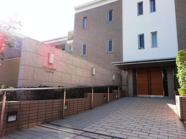 Local appearance photo. approach