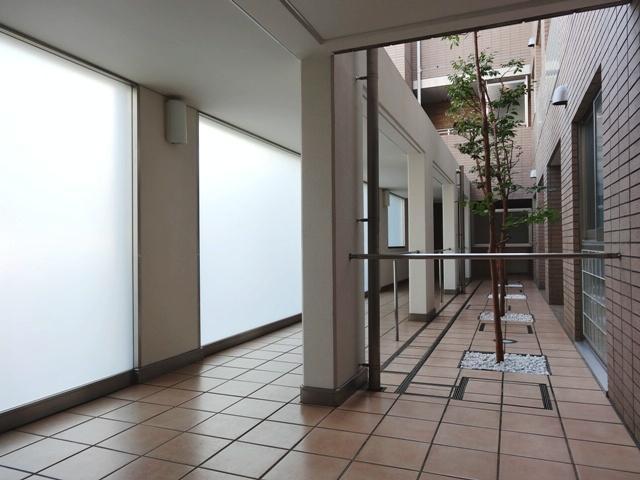 Entrance. Common areas The entrance