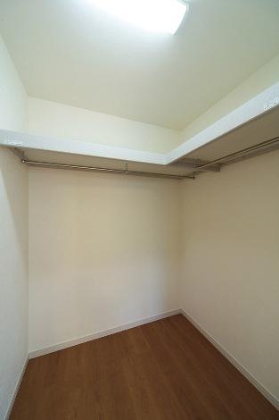 Receipt. 4 Building a walk-in closet (July 2013) Shooting