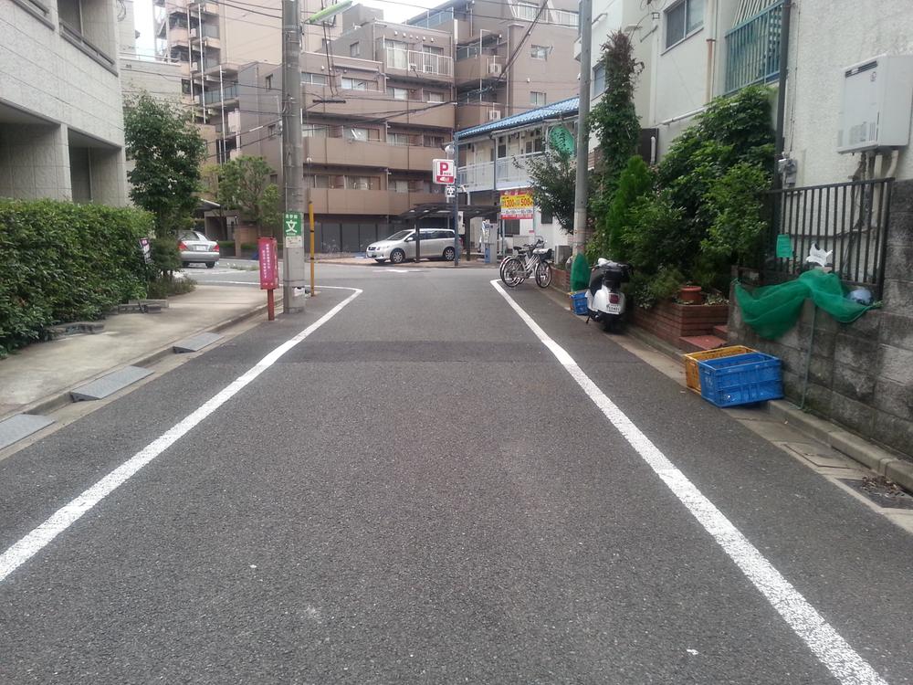 Local photos, including front road. Local (July 2013) Shooting