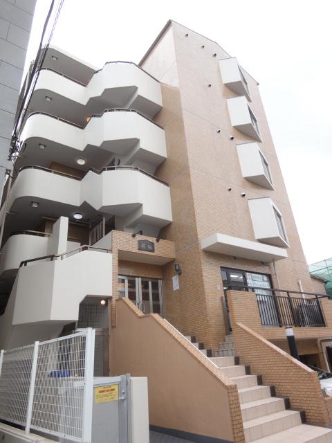 Local appearance photo. Local (11 May 2013) Shooting