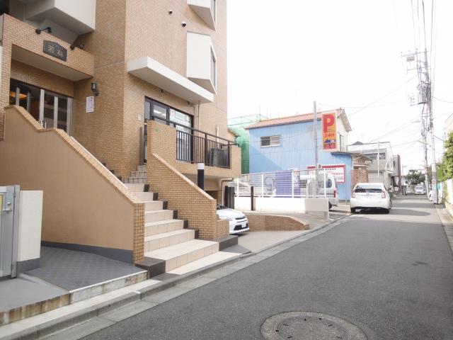 Other local. Local (11 May 2013) Shooting