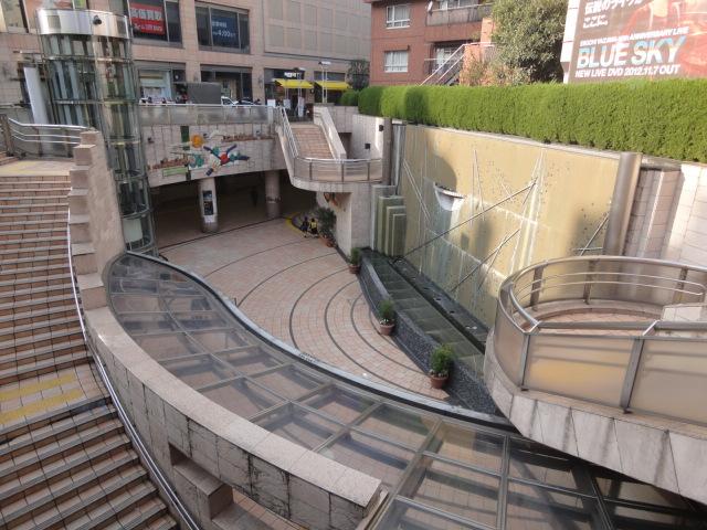 station. 1100m to Sangenjaya Station