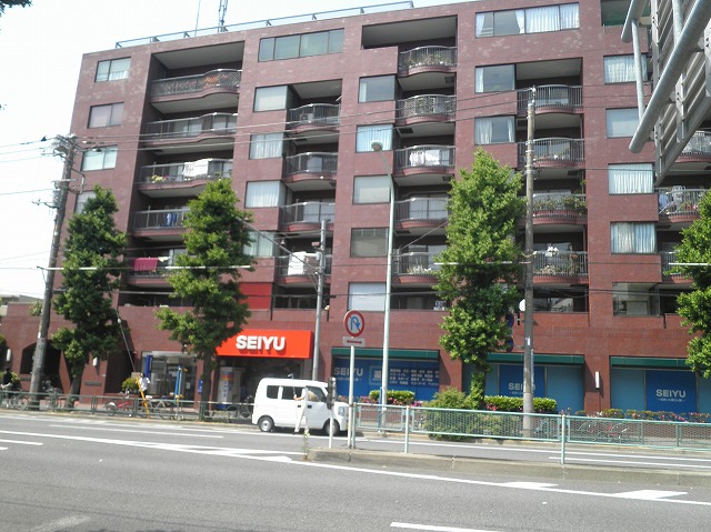 Supermarket. Seiyu Fukasawa store up to (super) 429m