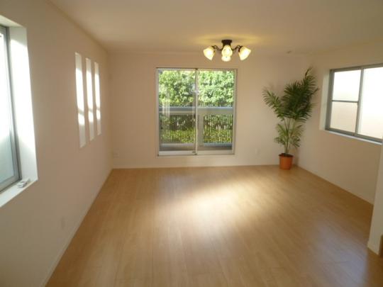 Local appearance photo. LDK