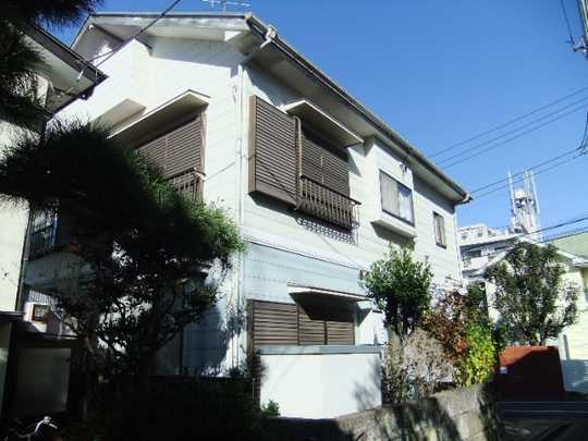 Local land photo. Building appearance