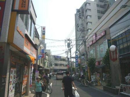 Streets around. Enhancement of the surrounding environment