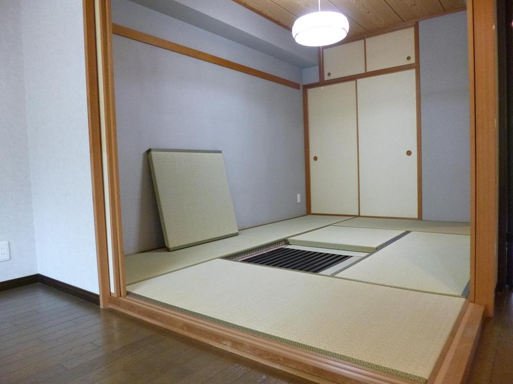 Non-living room. Moat your stand of the Japanese-style room