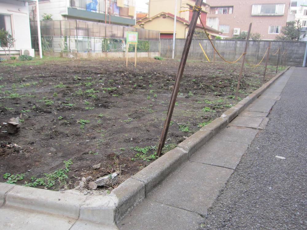 Local appearance photo. Local (12 May 2014) Shooting