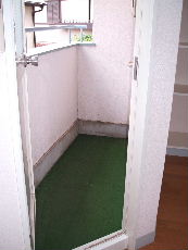 Balcony. Artificial turf?