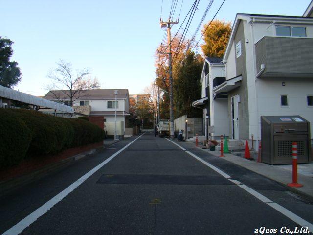 Local photos, including front road. Local (11 May 2013) Shooting
