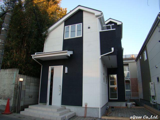 Local appearance photo. Local (11 May 2013) Shooting