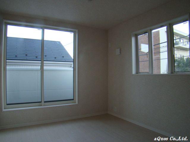 Non-living room. Indoor (11 May 2013) Shooting