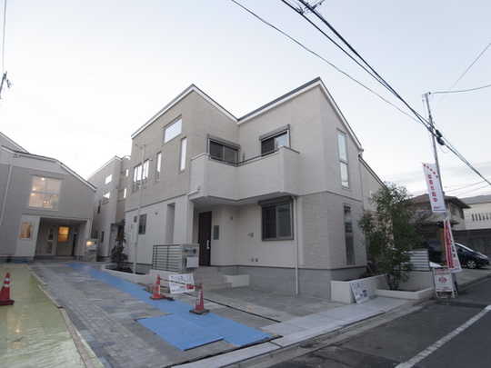 Local appearance photo