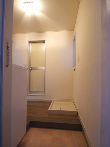 Entrance. Kitchen, etc. I can not see the room from the front door!