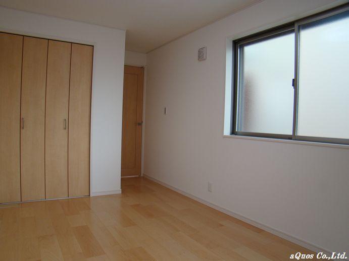 Non-living room. Indoor (11 May 2013) Shooting