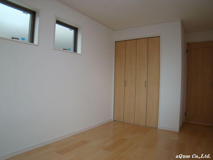 Non-living room. Indoor (11 May 2013) Shooting