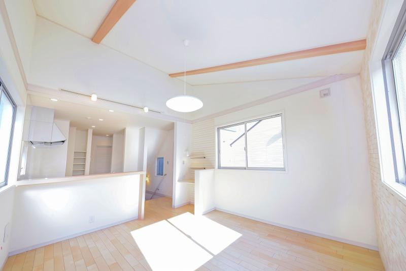 Living. Local (12 May 2013) Shooting 1 Building LDK