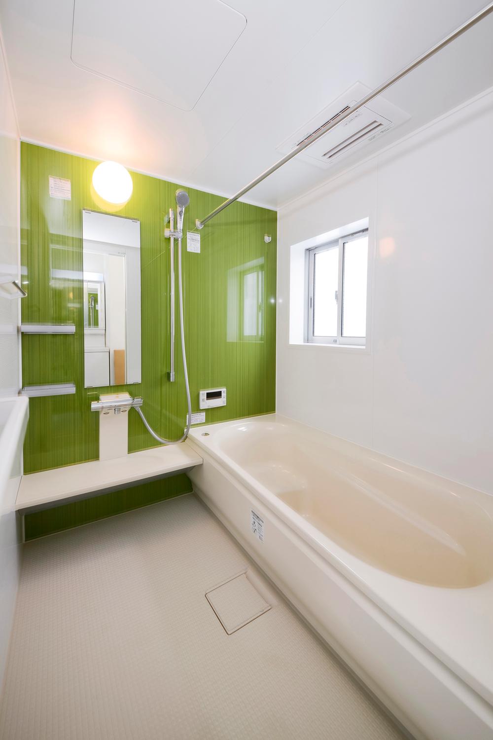 Bathroom. Indoor (12 May 2013) Shooting Building 3 bathroom