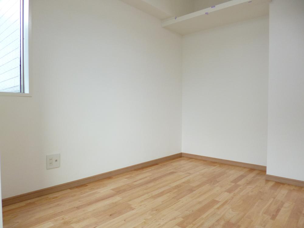 Non-living room. Indoor (June 2013) Shooting