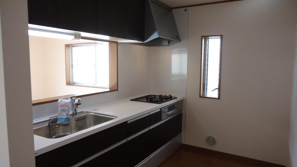 Kitchen. Indoor (11 May 2013) Shooting