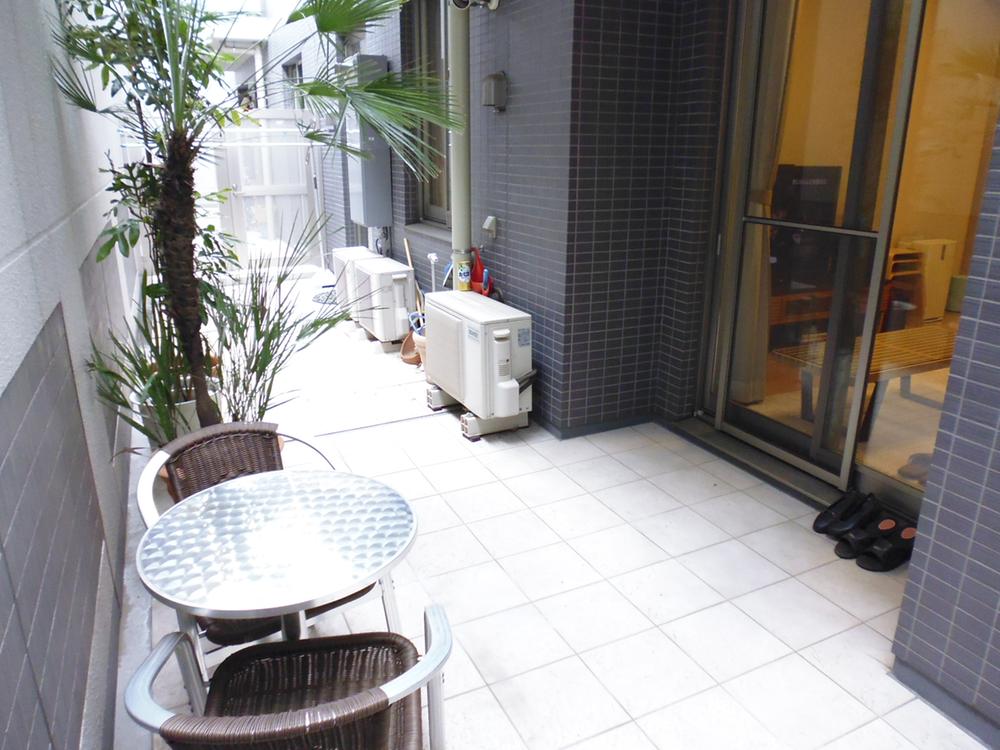 Parking lot. Common areas