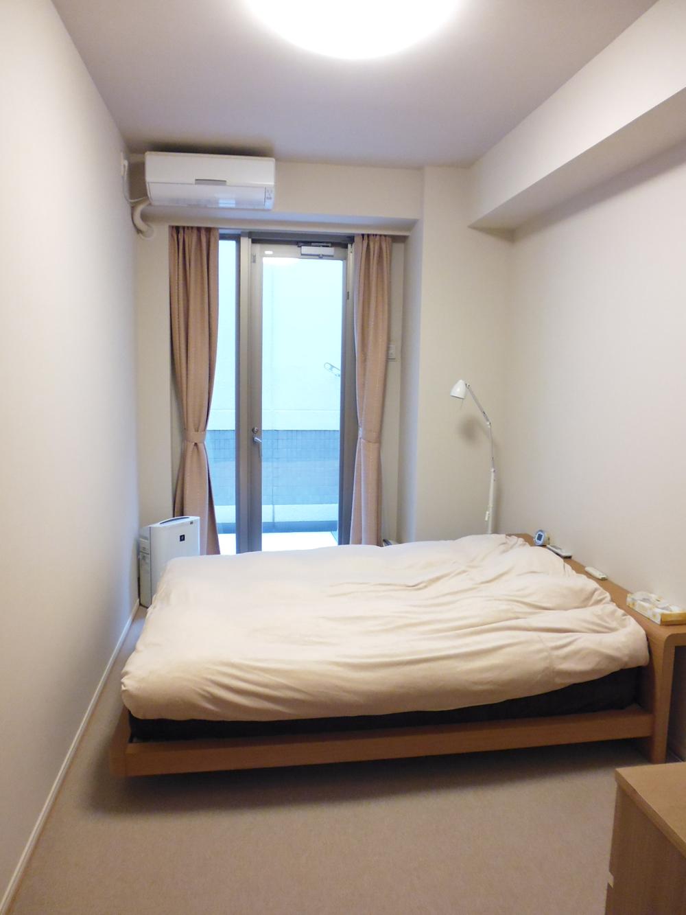 Non-living room. Indoor (12 May 2013) Shooting