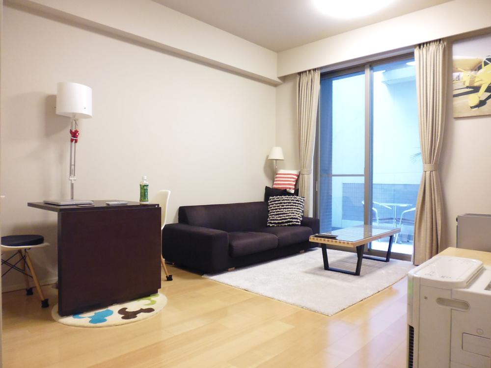 Living. Indoor (12 May 2013) Shooting About 10 Pledge of living dining, Liang also less, Making it easier to be the arrangement of the furniture.