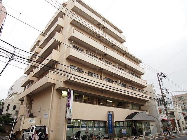 Local appearance photo. Local (11 May 2013) Shooting