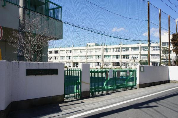 Junior high school. 799m to Setagaya Ward Matsuzawa Junior High School