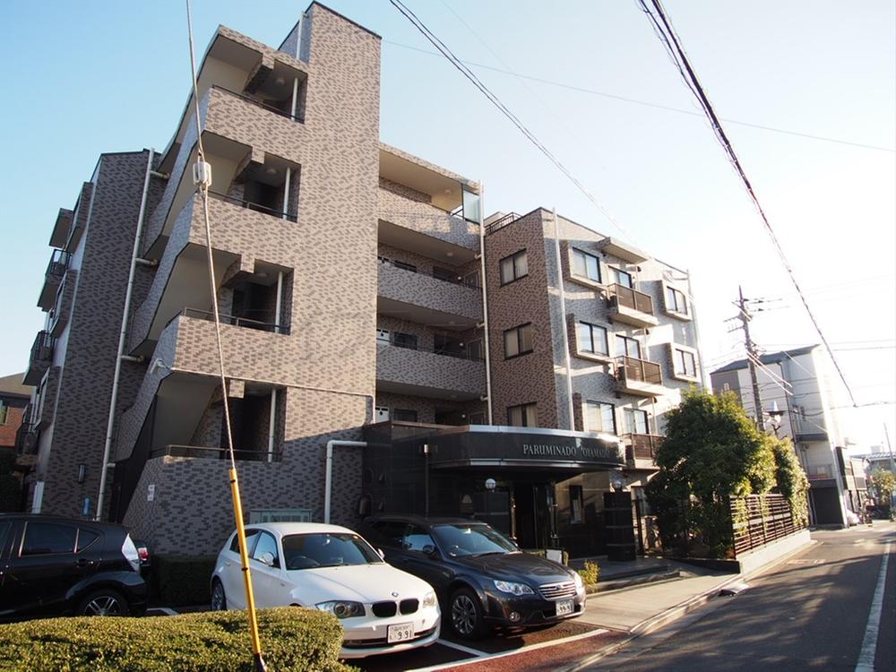 Local appearance photo. Local (12 May 2013) Shooting