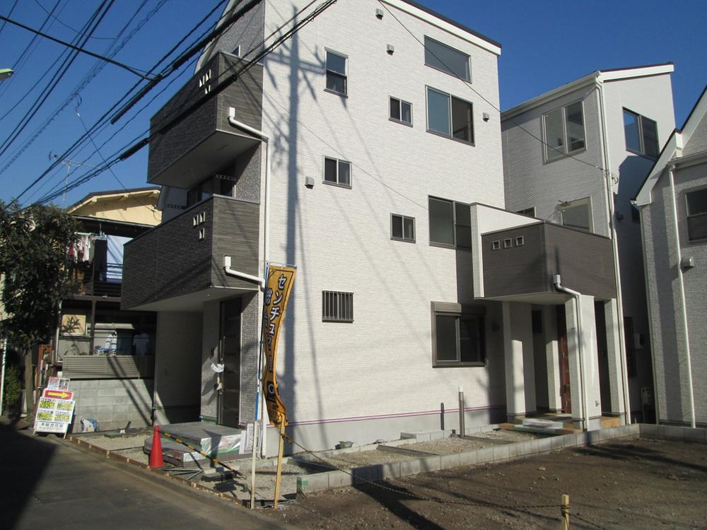 Local appearance photo. December 2013 shooting