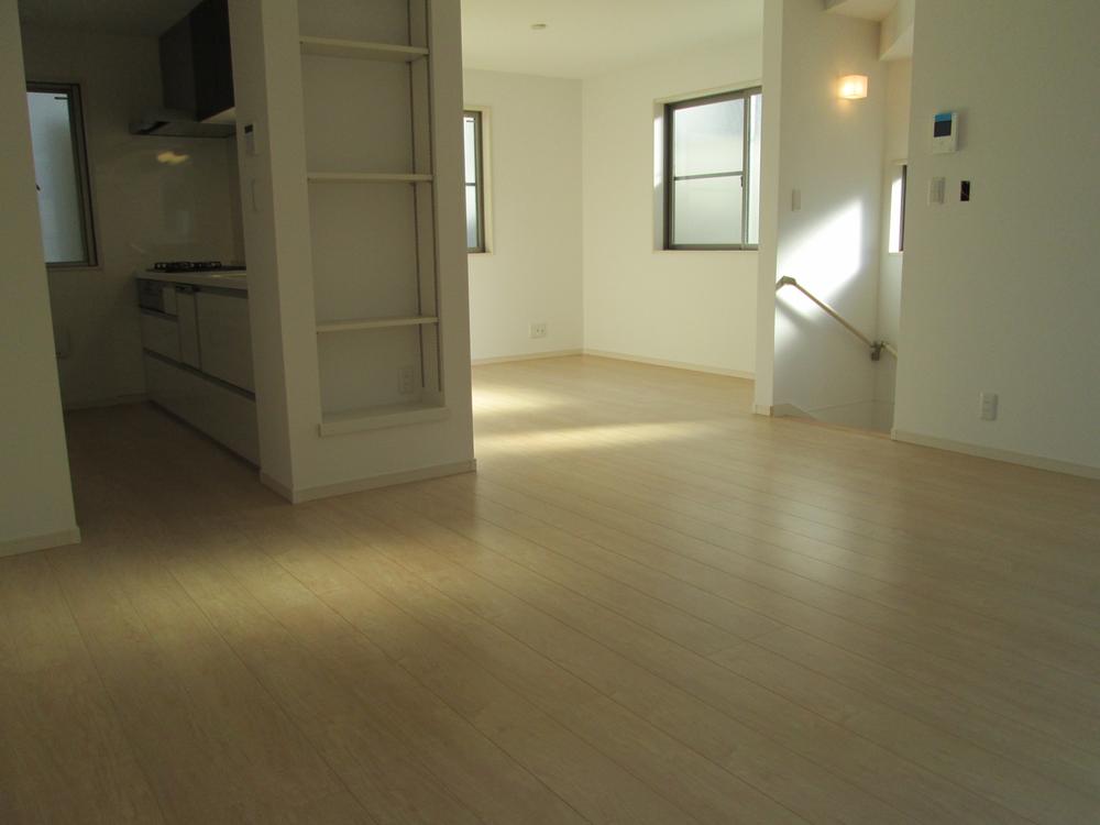 Living. Indoor (12 May 2013) Shooting