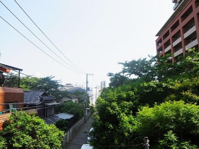 View photos from the dwelling unit