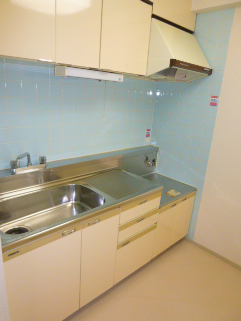 Kitchen. Two-burner gas stove installation Allowed ☆ Cooking space is also spacious ☆